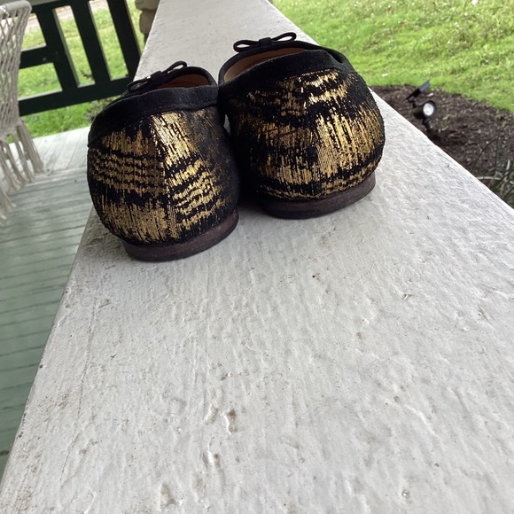 Fendi gold and black flats - Picture 4 of 4
